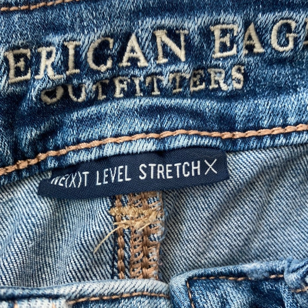 Distressed shorts - Picture 2 of 4